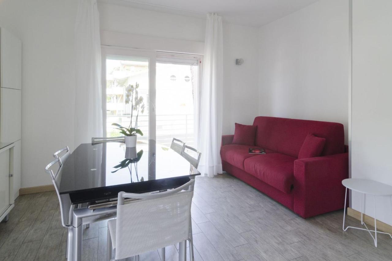 Appartamenti Federica Milano Marittima Exterior foto
